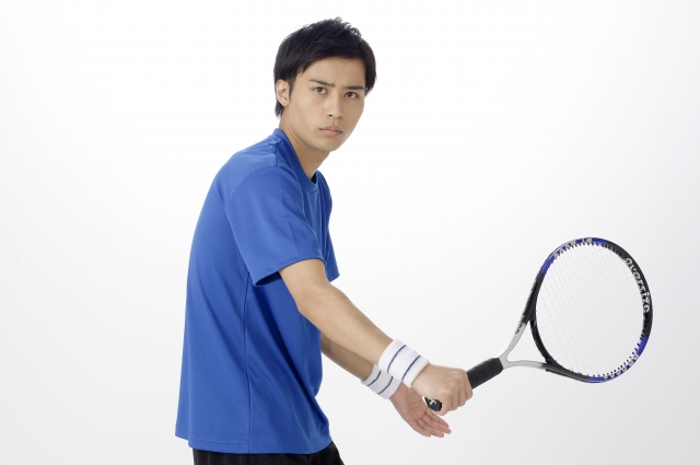 腕で合わせにいくほど、ラリーはばらつきます